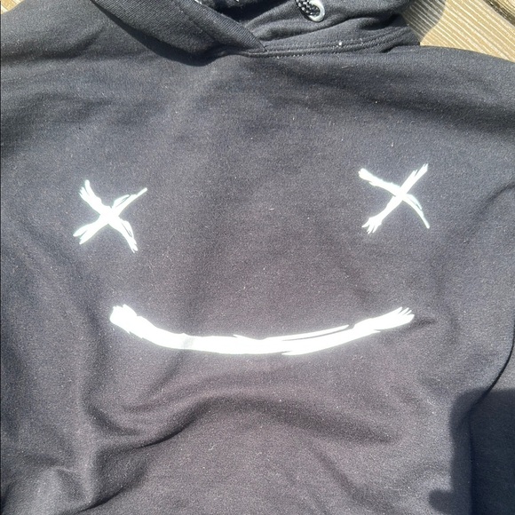 Dream 20 Mil Subscriber Hoodie - Picture 3 of 3
